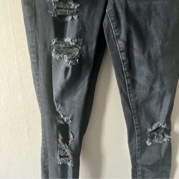 American Eagle Super Stretch Distressed Black Hi Rise Jeggings Size 6 - Picture 3 of 8